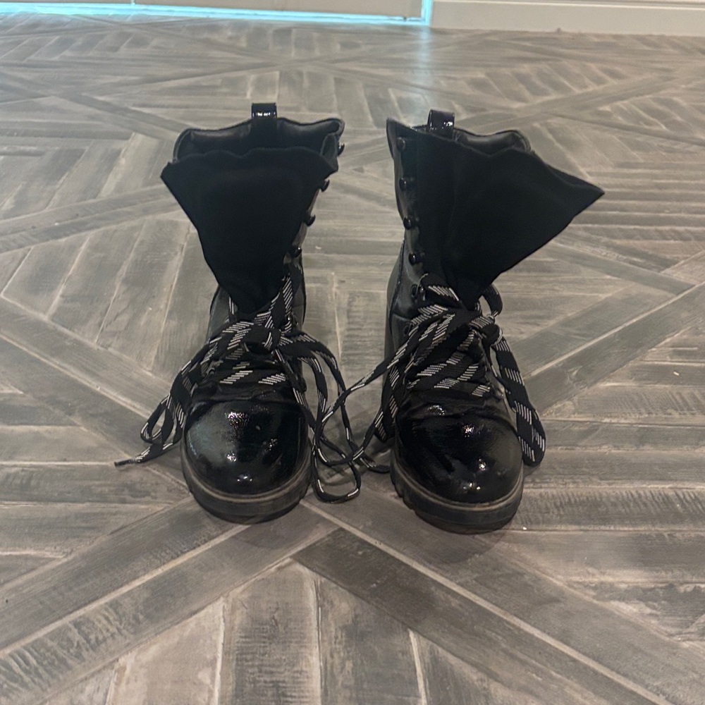 Kendall & Kylie Black Glossy Combat Boots